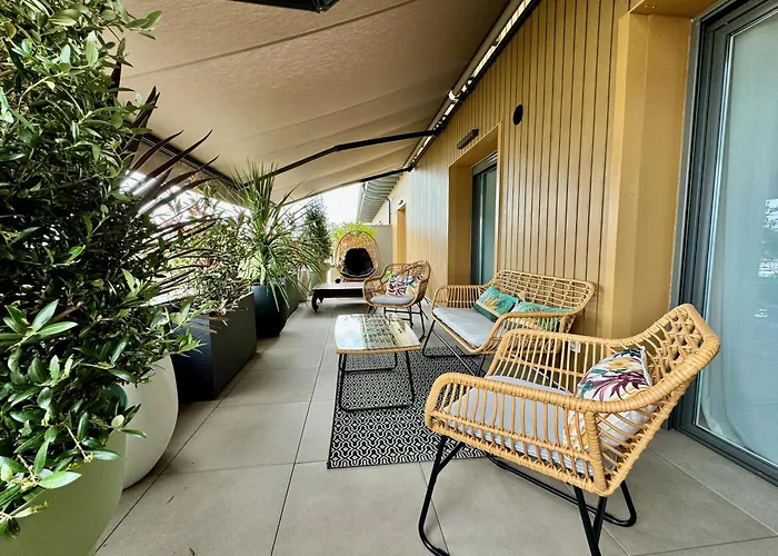 Attique De Granbos T3 Climatise & Terrasse Xxl & Garage 아파트